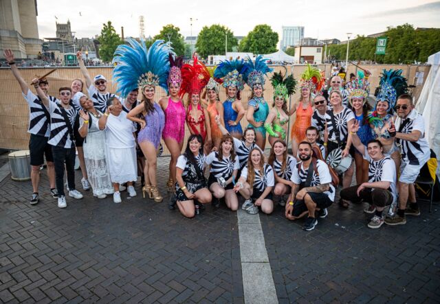 Beautiful B-eings 🤍🖤

We love our B family!! The people make the difference. Thank you to all our performers, teachers, directors, members, carnival group, our godmother Samba School @oficialportela and the greater community!! Together we lift SAMBA,and this amazing culture which we all love so much shines brightly 🇧🇷 ✨ 

We are back with an incredible set at @valleyfest 💥 
Catch us at The Yard Stage at 7pm in collaboration with the brilliant team at @thejamjar_bristol 

Let’s BORAAAA!! 🎶 

📸: photos taken at @bristolharbourfest by the one and only @bristolpicture thank you for always capturing these magic moments 

@terrymoore1987 @manley_matt @bazplaysdrums @flying_teapot @hollinca @harriet_dancer_89 @adeledancer5050 @craigtimbrell122 @aquarelavero @tylerlouise123 @maria_arvanitaki @ekricsoot @henderbird @ailbhenc @rannahhichardson @samoht_revilo @selva.samba @kirstynelmh @sararumanovac @luc.burtnik @nadiapimentel7 @adrianoddias @xavipercussionbrazil @peterholthus @jacqgav @pa___mat @musicacomdende

#bristolharbourfestival #bristolsamba #samba #bristol #brazil #sambabristol #bristol247 #visitbristol #braziliandance #braziliandanceshows #valleyfest #braziliandrumming #afrobrazilianarts #braziluk #brasileirosemuk #brasileirosembristol